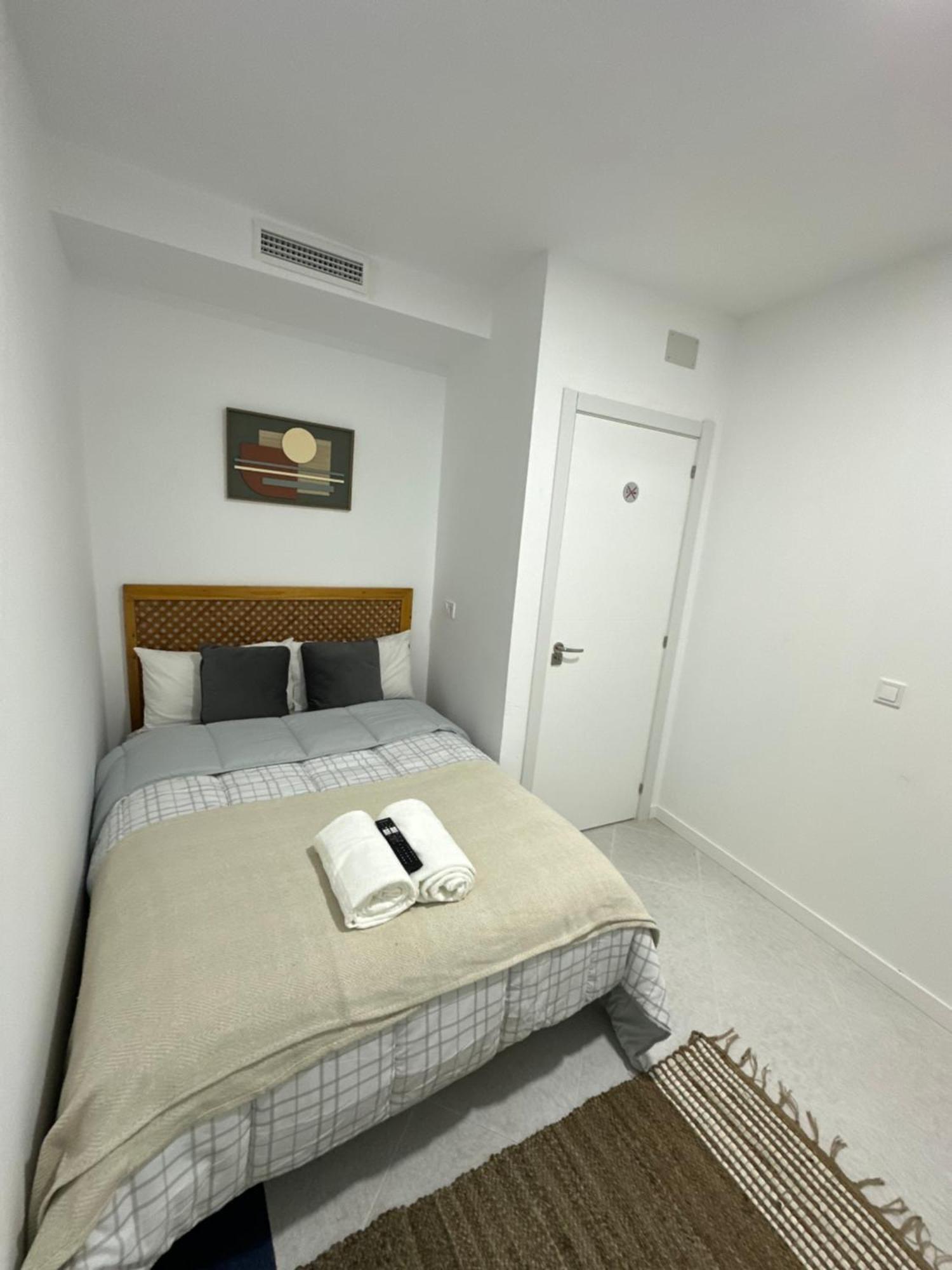 Rooms Mediavilla Madrid Eksteriør bilde