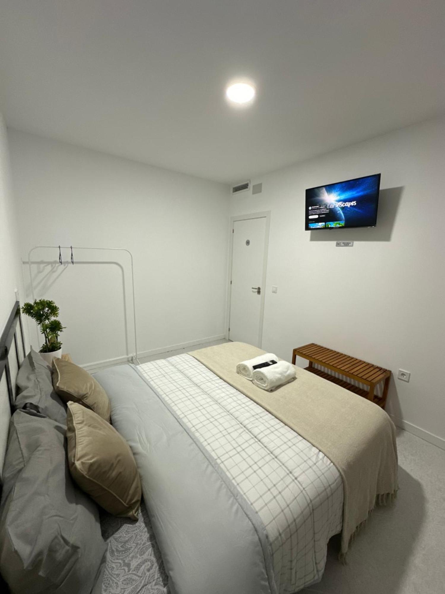 Rooms Mediavilla Madrid Eksteriør bilde