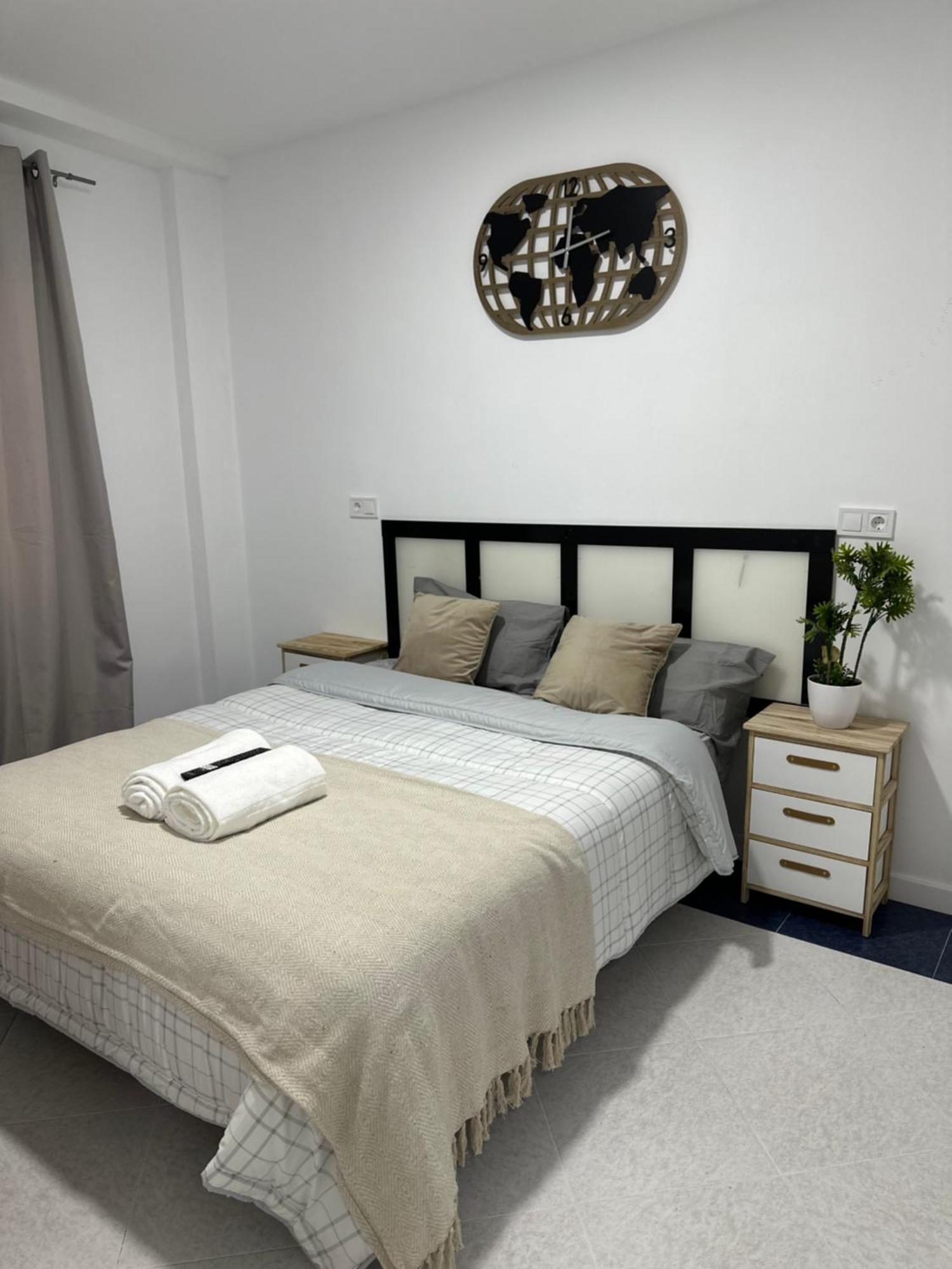 Rooms Mediavilla Madrid Eksteriør bilde