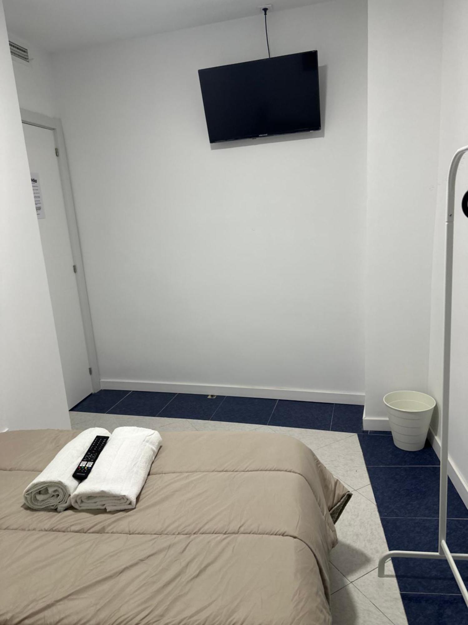 Rooms Mediavilla Madrid Eksteriør bilde