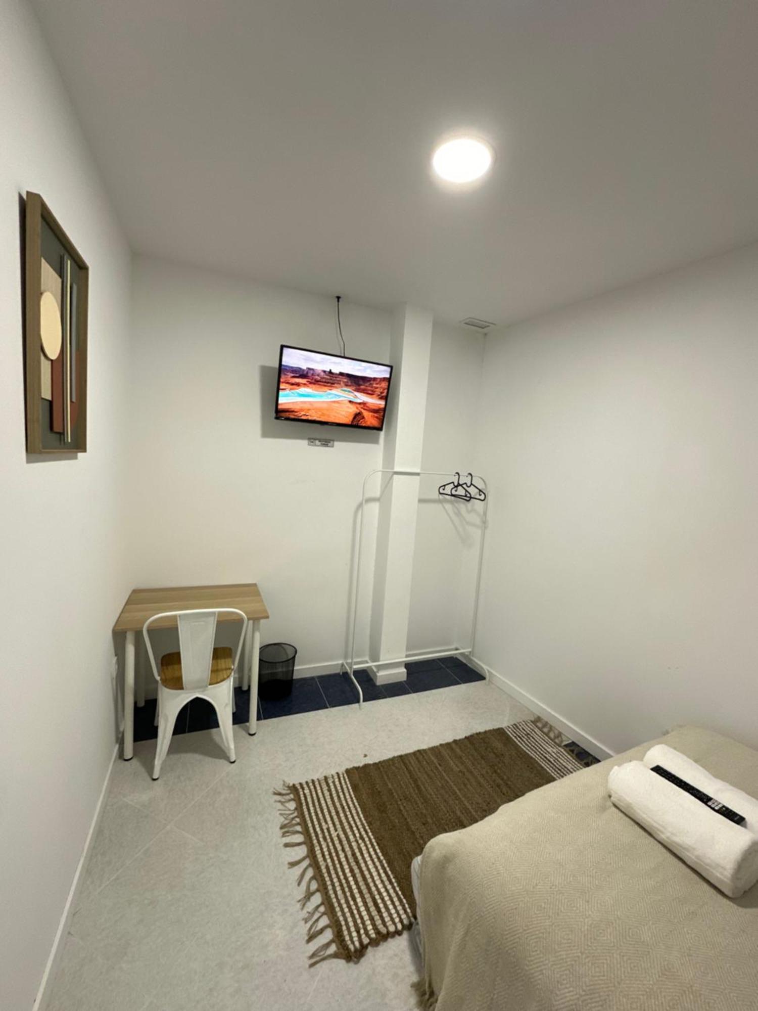 Rooms Mediavilla Madrid Eksteriør bilde