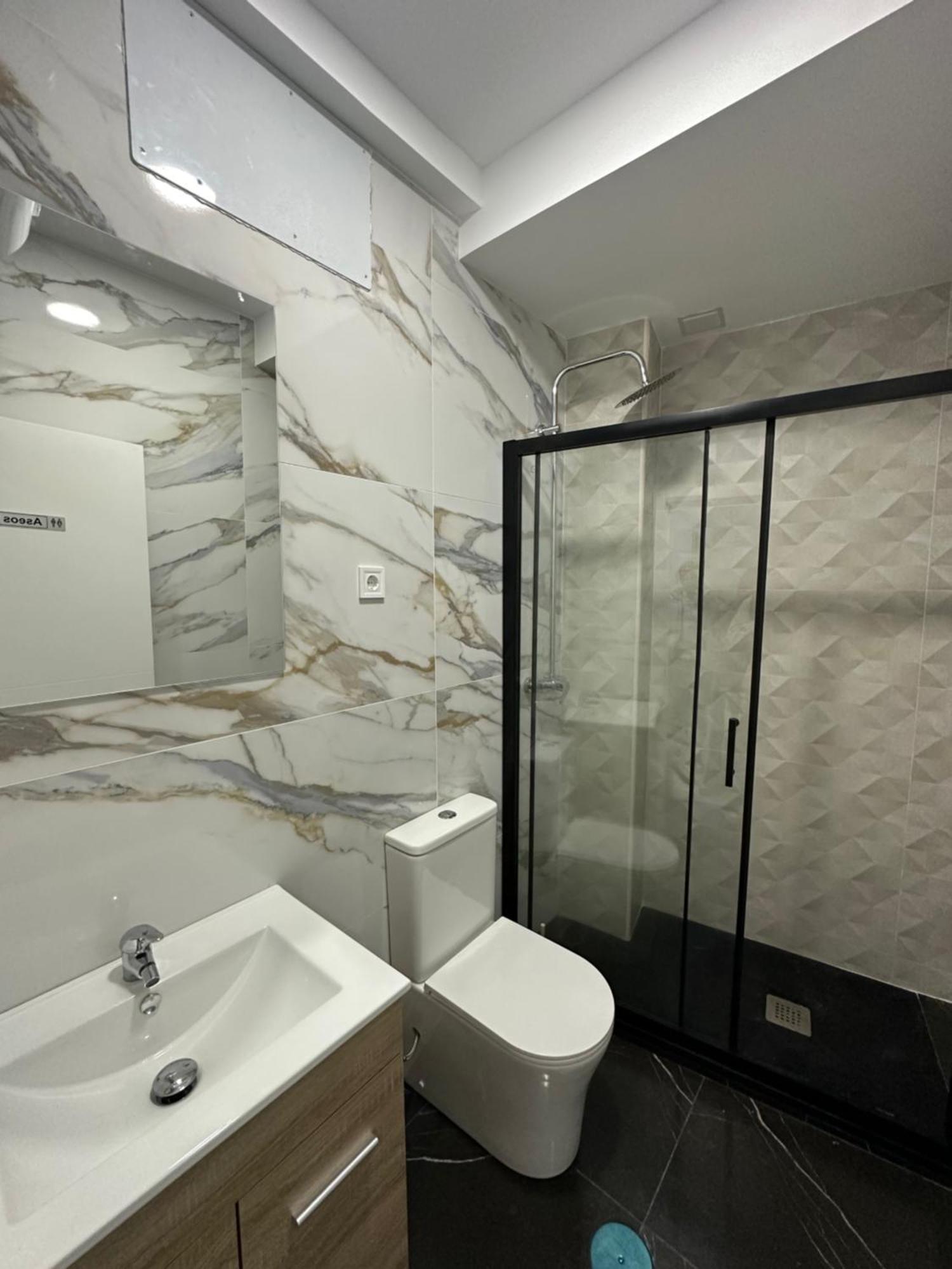 Rooms Mediavilla Madrid Eksteriør bilde